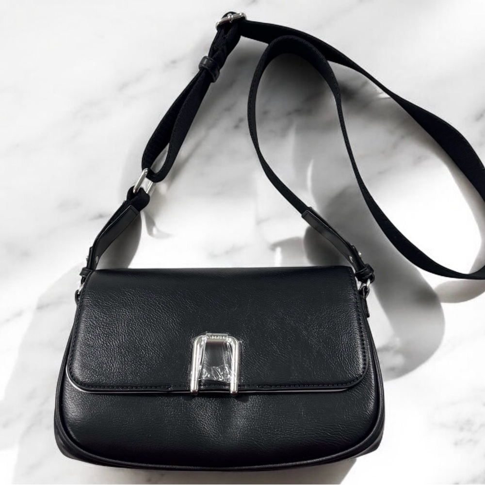 Calvin Klein Crossbody